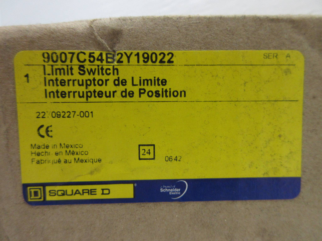 New Square D 9007C54B2Y19022 Limit Switch Series A 10 Amp NIB (TK4318-8)