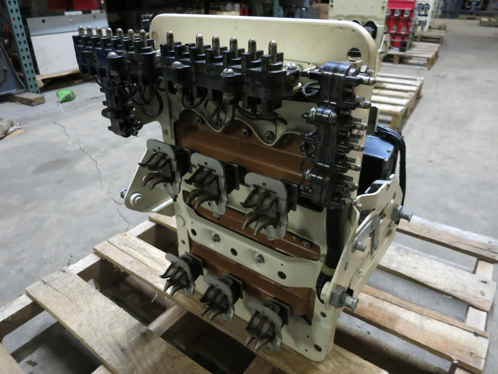 General Electric AK-2A-25-1 600A Motor Operated LI Air Breaker 125VDC GE 2 A EO (PM2893-2)