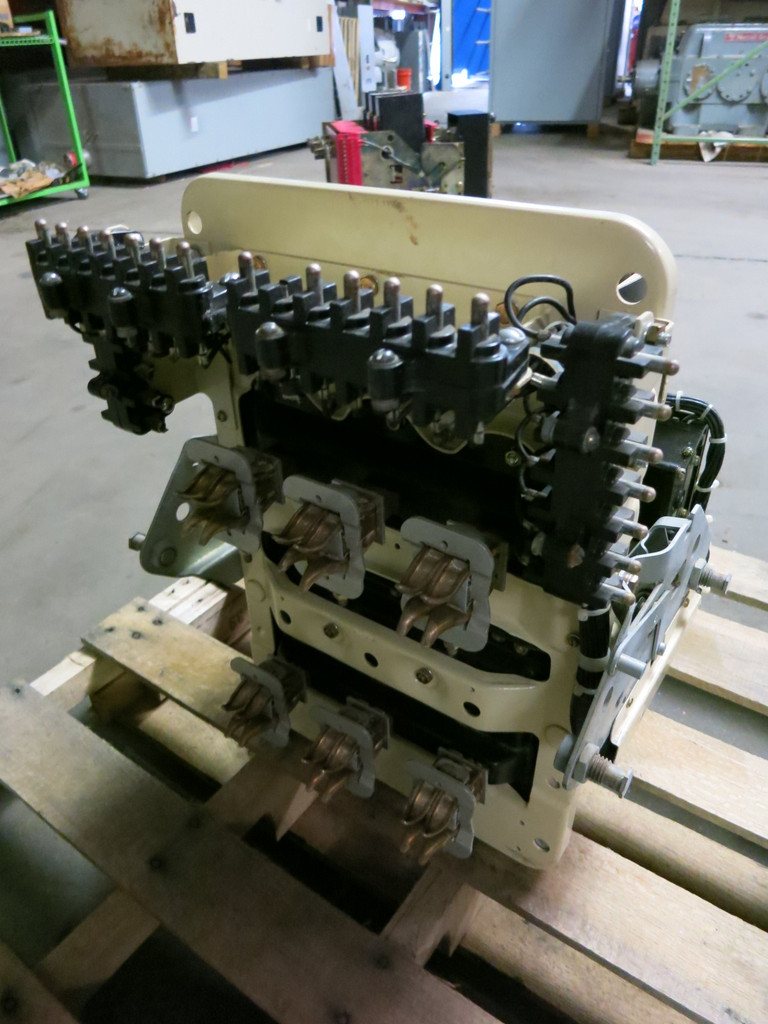 General Electric AK-2A-25-1 600A Motor Operated EO 125VDC LI Breaker Air GE 2 A (PM2897-1)