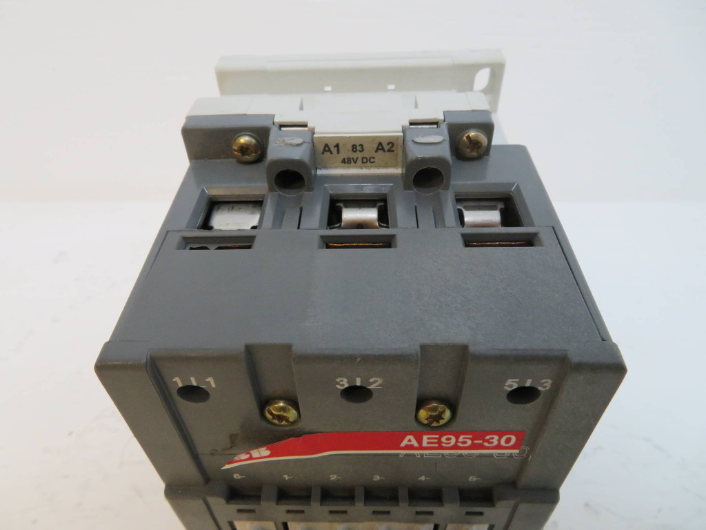 ABB AE95-30 Contactor 600V 145 Amp 75 HP 48VDC Coil AE19530 160A 24 V 30 HP (NP2222-16)