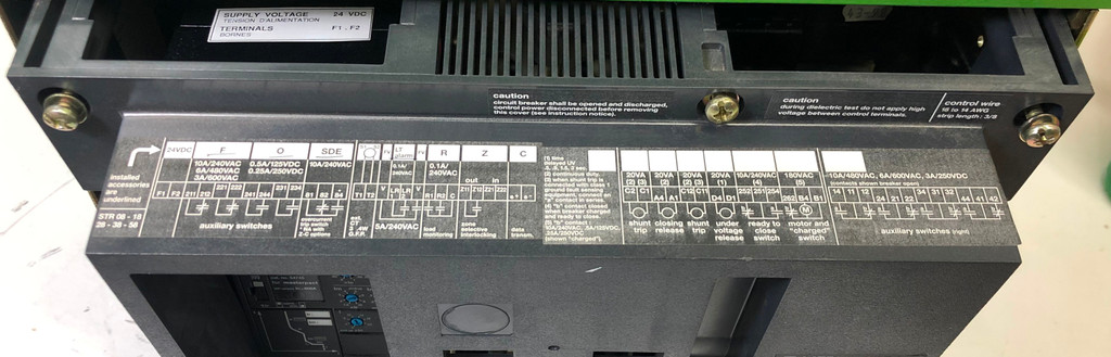 Merlin Gerin MP08H1 800A MasterPact LSI Circuit Breaker in Cradle 600 Amp Plug (EM3347-3)
