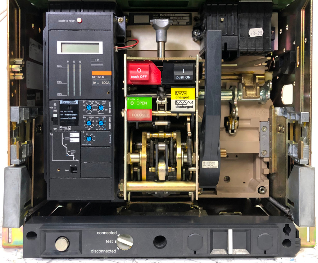 Merlin Gerin MP08H1 800A MasterPact LSI Circuit Breaker in Cradle 300 Amp Plug (EM3350-2)