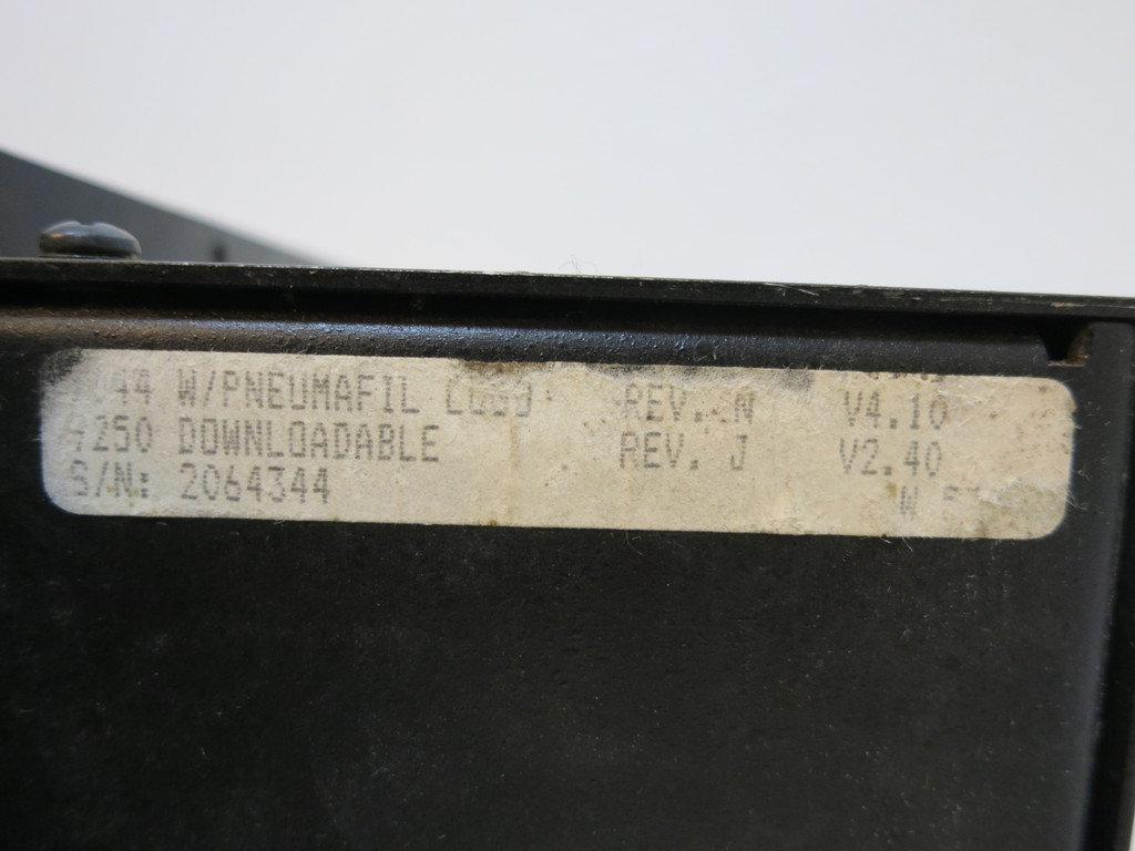 Pneumafil 3044 Display Control Panel Operator Interface Rev N V4.10 3205-522 (DW1386-3)