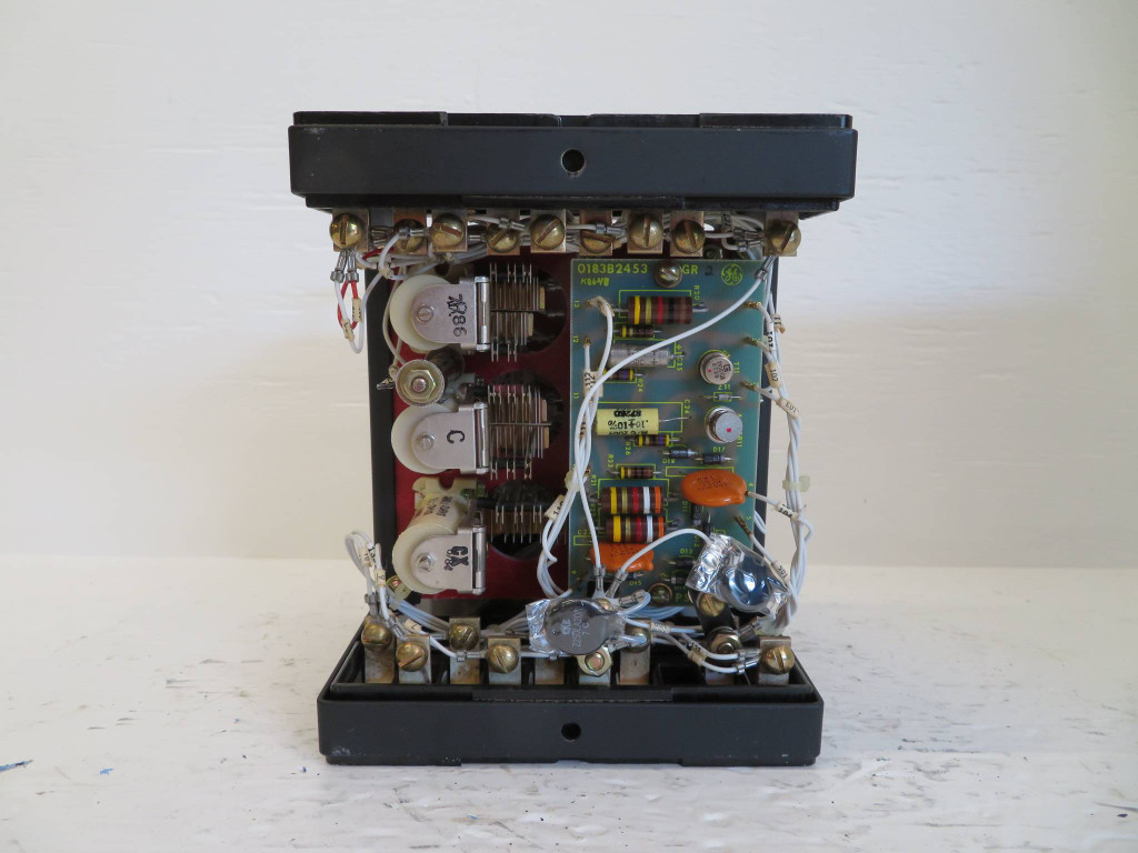 General Electric 12NLR21E2A Reclosing Relay GE 12NLR 21E2A 125 V DC (NP2312-7)