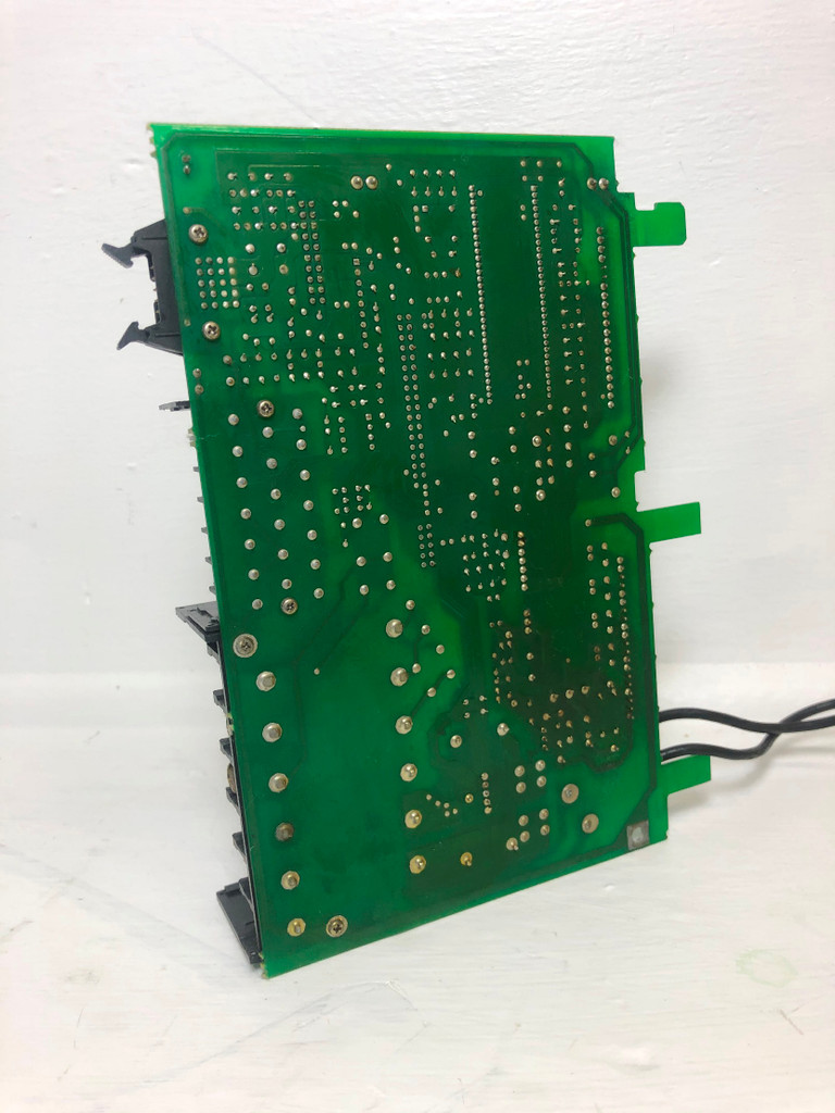 Omron MEC-37AV-0 2PCB Sysdrive 3G3SV Inverter Board ETP606630-S1110 YPCT21107 (EM3720-5)
