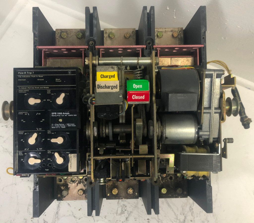 CH Westinghouse SPB 100 1600A Drawout EO Pow-R Breaker LSG 1000 Amp Plug & Shunt (EM3926-2)
