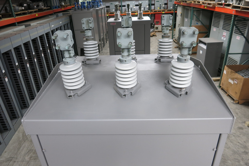 GE Power/Vac 1200A PVDB1 15.5-20-2 15.5 kV Distribution Breaker General Electric (PM3088-2)