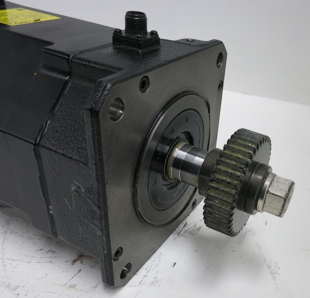 Fanuc aiS 30/3000 A06B-0267-B605 2000 RPM AC Servo Motor Pulsecoder aiAR128 (GA0714-1)