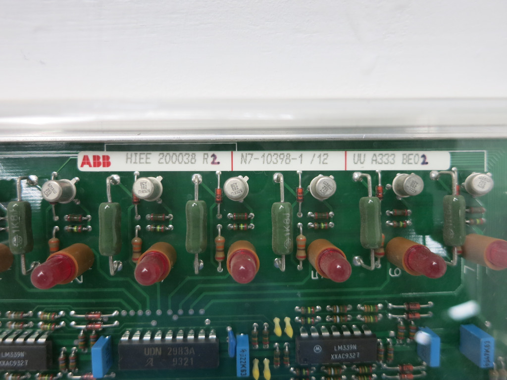 ABB HIEE-200038-R2 Relay Interface Board UU-A333-BE02 HIEE-410110-P2 (DW4510-3)