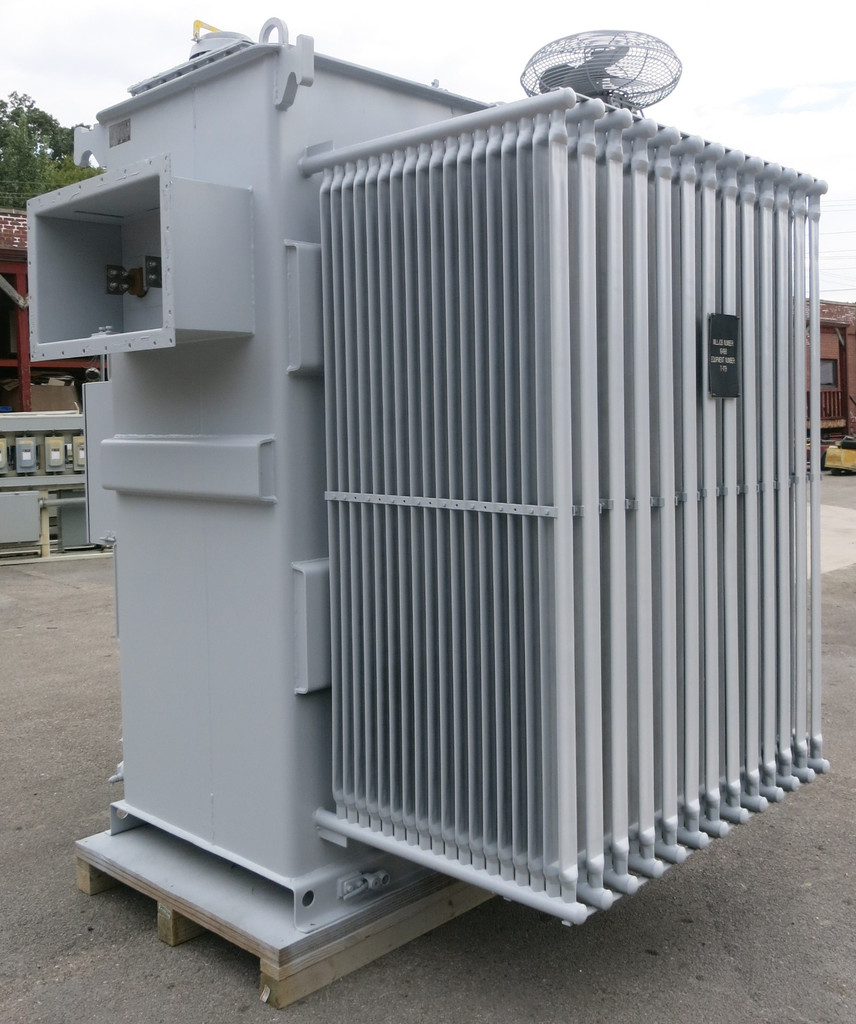 GE 5000-7000 kVA 13800 Delta 2400Y/1386 Pad Mount Oil Transformer 1684A @ 2400 V (PM3199-1)