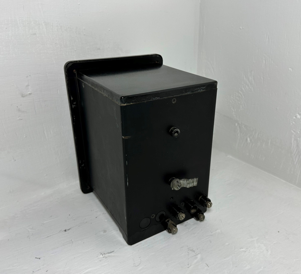 GE 12IAV51A7A Voltage Relay Type IAV 208 Volts 60 Cycles Time General Electric (EM4590-1)