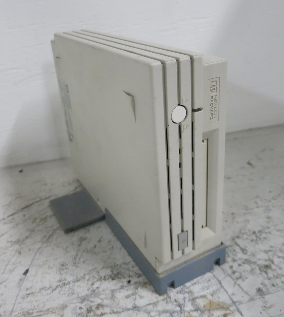 Hewlett Packard C2954D External DAT Tape Drive ABB 3BSE010759R1 DDS1 HP (DW5013-2)