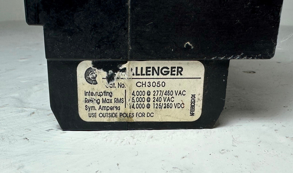 Challenger CH3050 50A 3P Circuit Breaker 480/277 VAC 3 Pole 50 Amp flaw (EM4720-1)