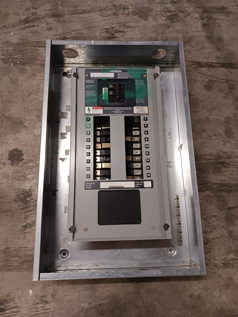 Siemens 50A Main Breaker S1 Panelboard 208Y/120V 3PH 4W 50 Amp S1C18BL050CTS (BJ0472-4)