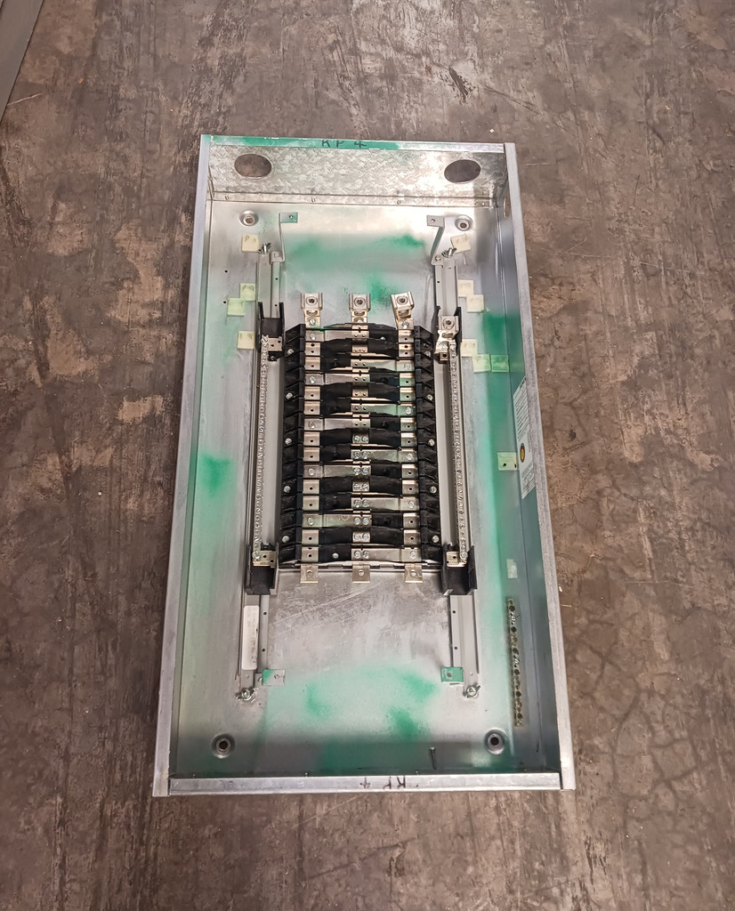 Siemens 125A Main Lug S3 Panelboard 208Y/120V 3PH 4W MLO 125 Amp S3C30ML125CTS (BJ0475-4)