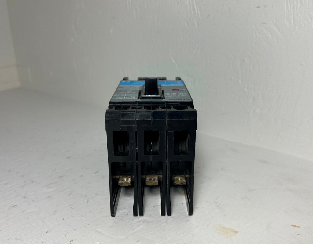 Siemens ED63B025 25A Sentron Circuit Breaker Type ED6 480/600V 3 Pole ITE 25 Amp (EM4814-4)