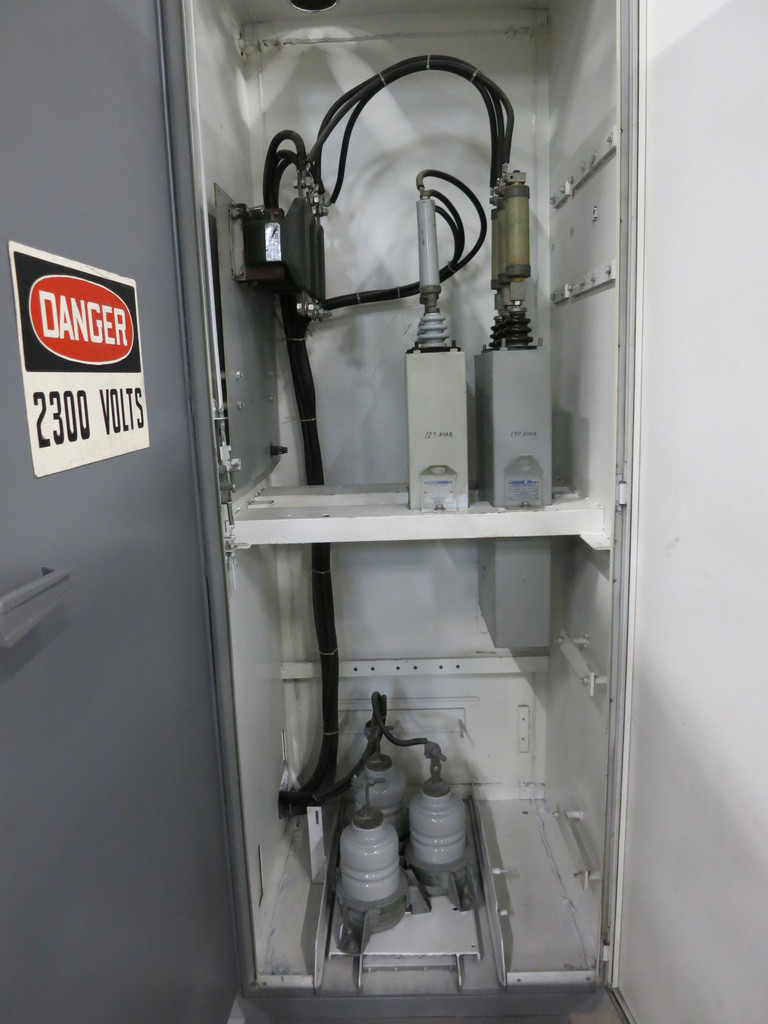 Cutler Hammer 2300V Two Speed Reversing Vacuum Motor Starter HCV-5HA 600-450 HP (DW5642-1)