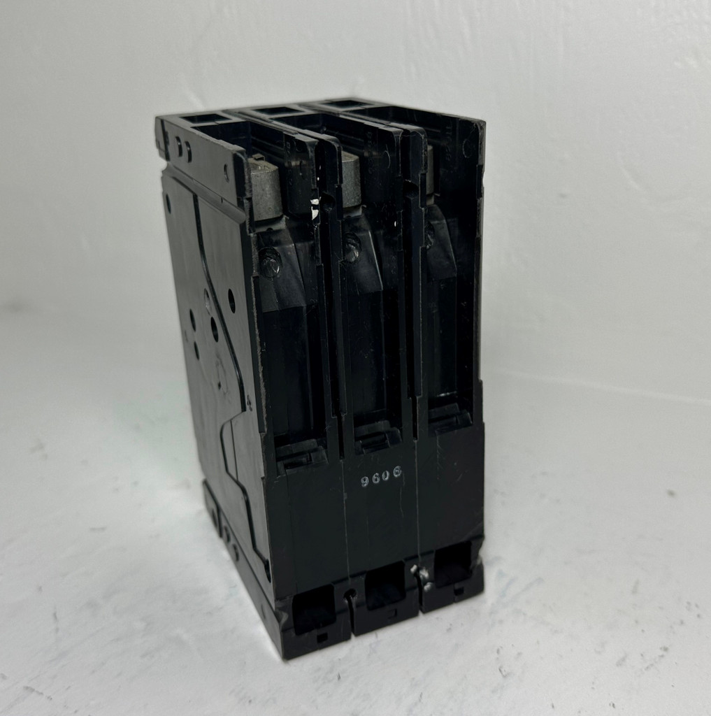 Siemens HED63B030 30A Sentron Circuit Breaker Type HED6 600V 3 Pole ITE 30 Amp (EM4868-3)