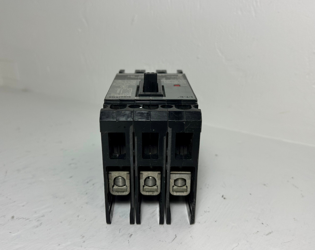 Siemens HED63B030 30A Sentron Circuit Breaker Type HED6 600V 3 Pole ITE 30 Amp (EM4868-3)