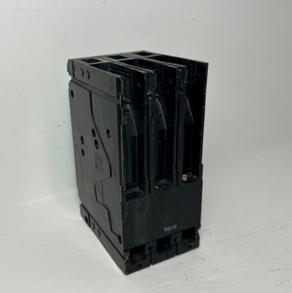 Siemens ED63B035 35A Sentron Circuit Breaker Type ED6 480/600V 3 Pole ITE 35 Amp (EM4877-7)