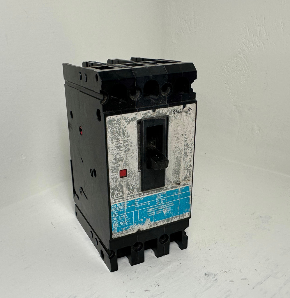 Siemens ED43B050 50A Sentron Circuit Breaker Type ED4 480V 3P 50 Amp bad label (EM4880-3)