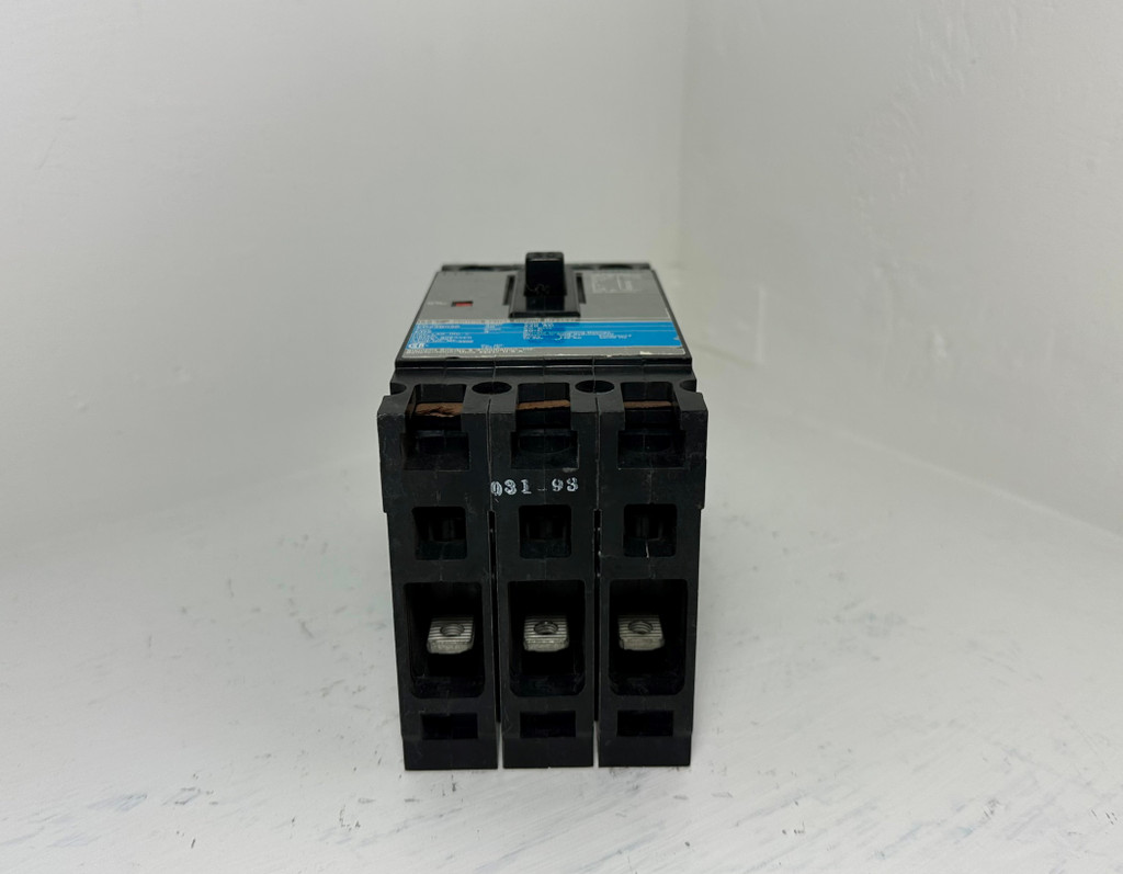 Siemens ED23B030 30A Sentron Circuit Breaker Type ED2 240V 3 Pole ITE 30 Amp (EM4889-1)