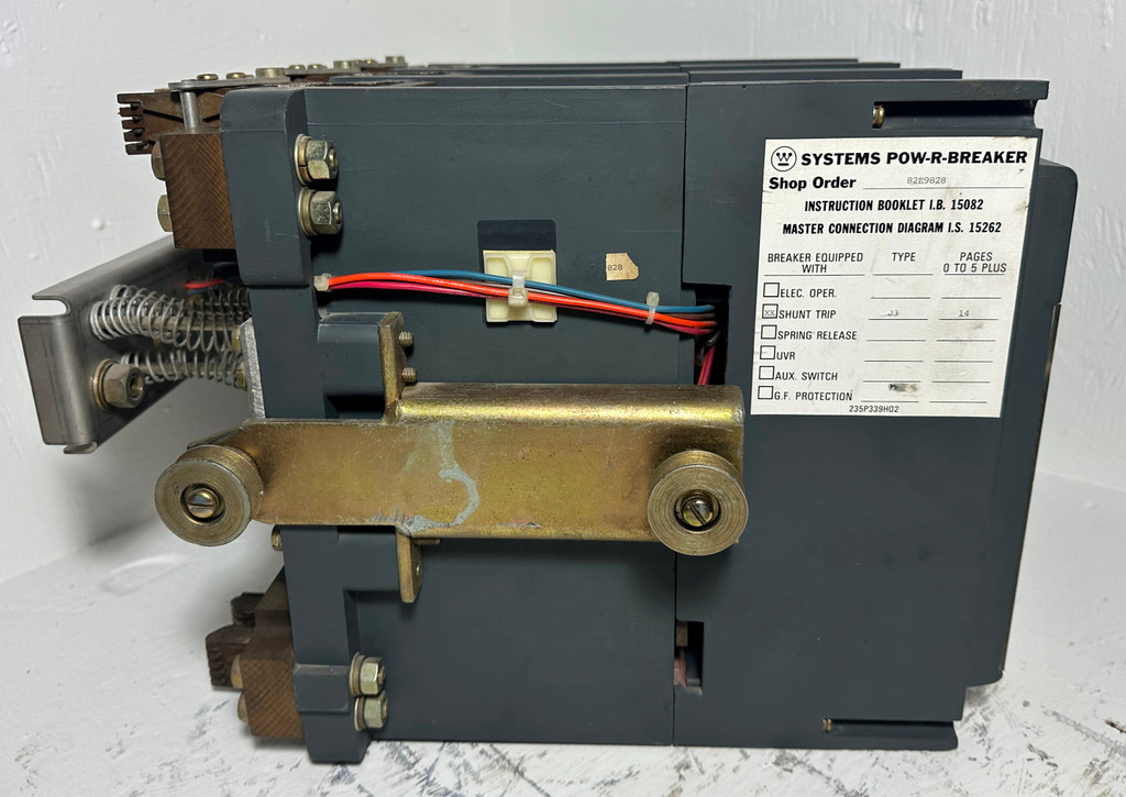 Westinghouse SPB 65 1200A LI Drawout Circuit Breaker w/ 1000 Amp Plug & Shunt MO (EM4896-1)