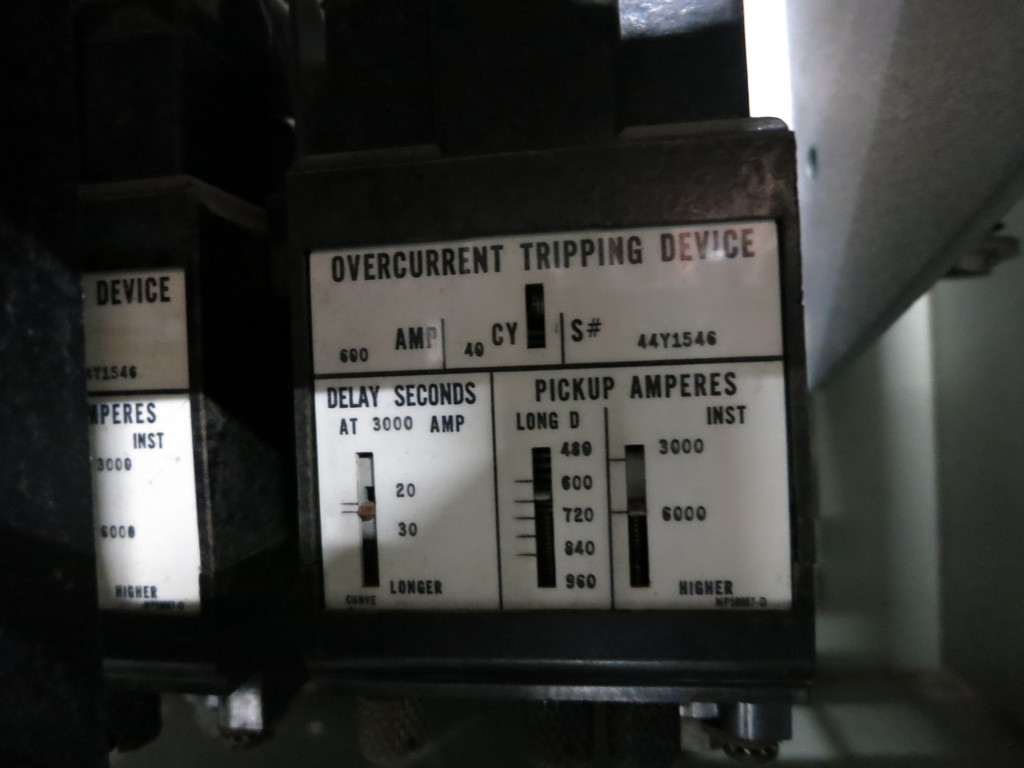 Westinghouse 1600A DB Main Breaker Panel Board 3PH 3W Switch 1600 Amp DB50 DB25 (DW5807-1)