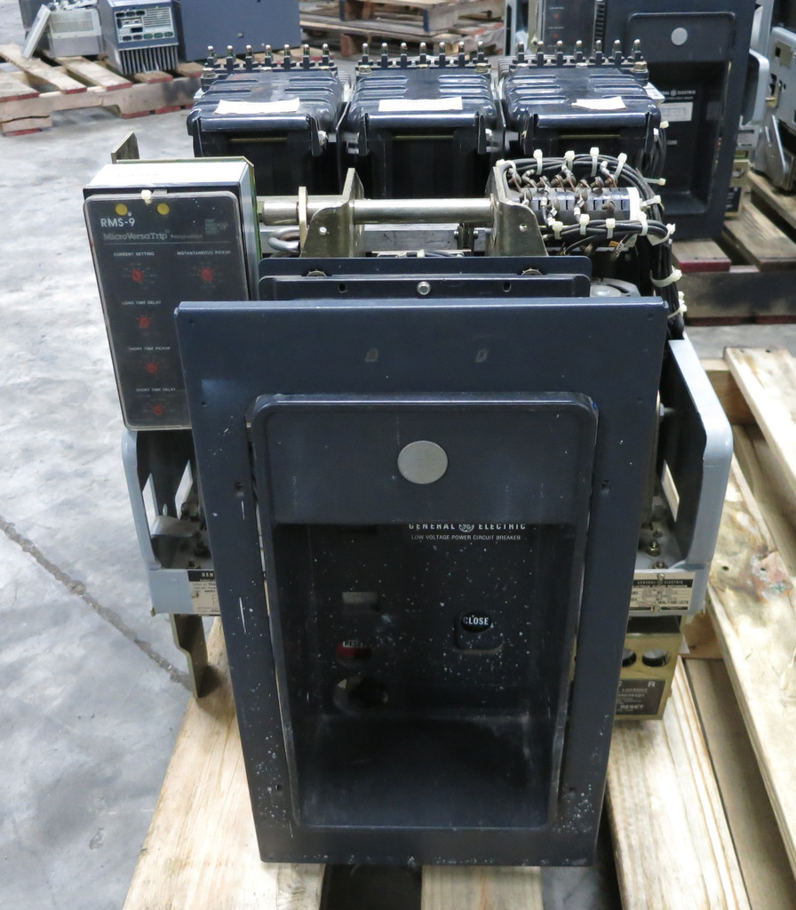 GE AKRU-7D-50 1600A Fused Air Circuit Breaker LSI Trip TS20SLIT1 1600 Amp EO RMS (DW5835-3)