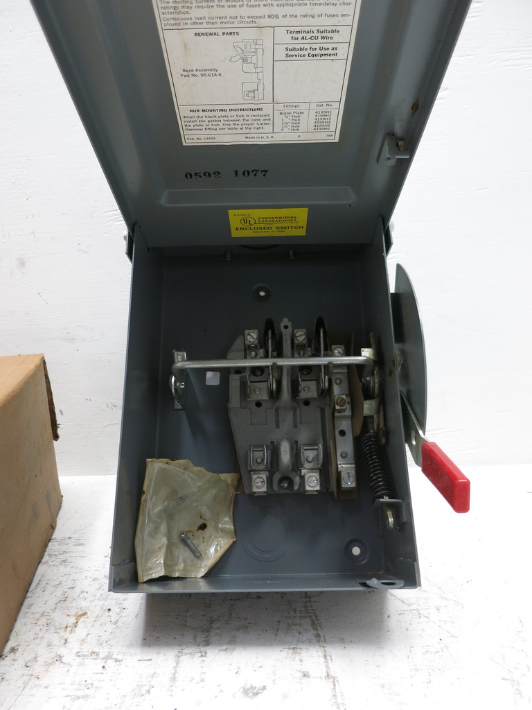 NEW Cutler Hammer DG222NR 60A 240V Fusible Safety Switch Disconnect 1PH 2P 3R (DW5849-1)