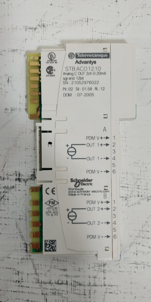 New Telemecanique Advantys STBACO1210 Analog C Output Module 2ch 12 bit PLC (BJ0716-2)