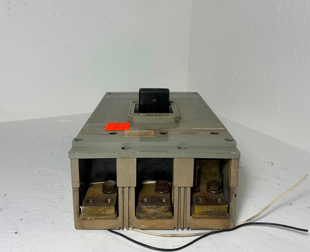 Gould ITE CR3-B200 2000A Cordon Circuit Breaker w/ 2000 Amp Trip & Shunt CR3B200 (EM4994-1)