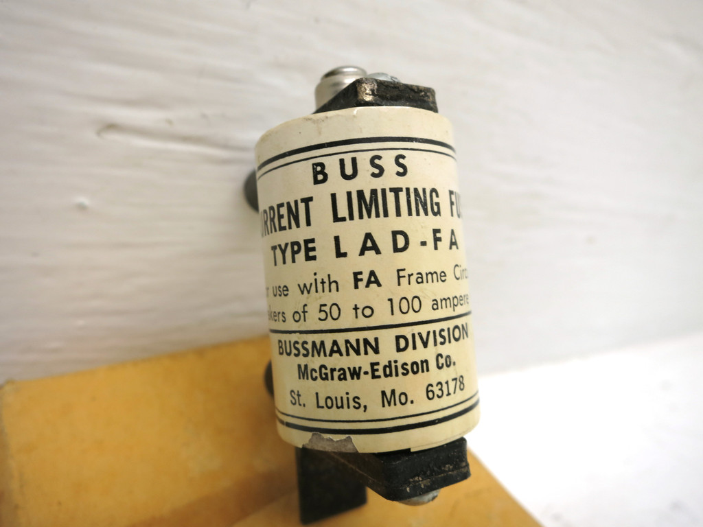 NEW Bussmann LAD-FA (50-100) Current Limiting Fuse 50A - 100A Buss McGraw Edison (DW5950-4)