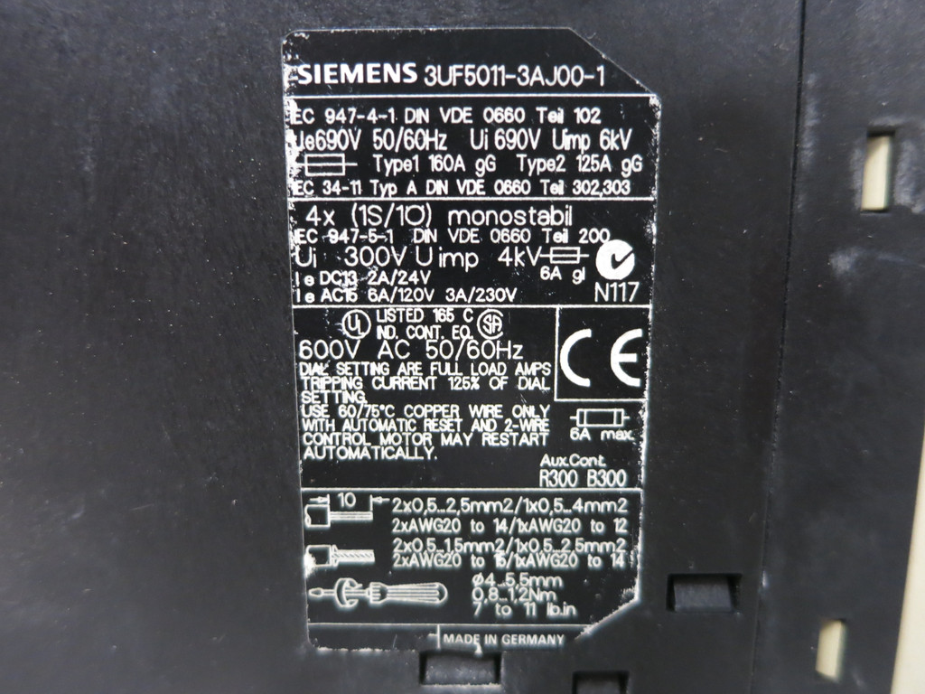 Siemens 3UF5011-3AJ00-1 DP Basic Unit PLC Module SIMOCODE Profibus Interface (DW5982-1)