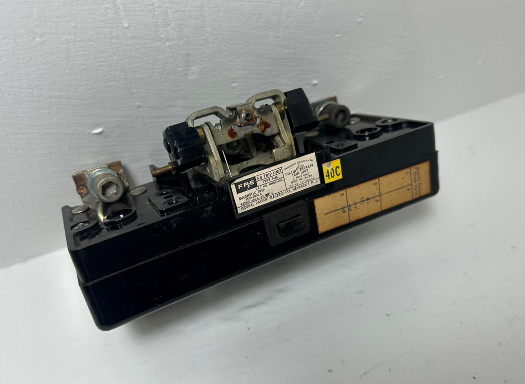 FPE NM031600 600A AB Trip Unit Type NM 3 Pole 600 Amp Federal Pacific Electric (EM5016-1)