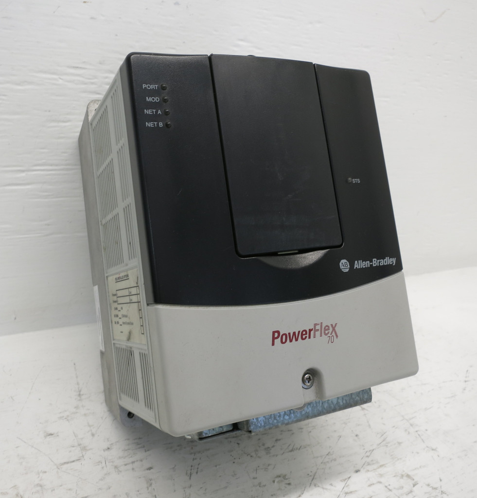 Allen Bradley 20AD8P0A0AYNNNNN 5 HP PowerFlex 70 AC VS Drive 480V 5HP 8A (DW6063-1)