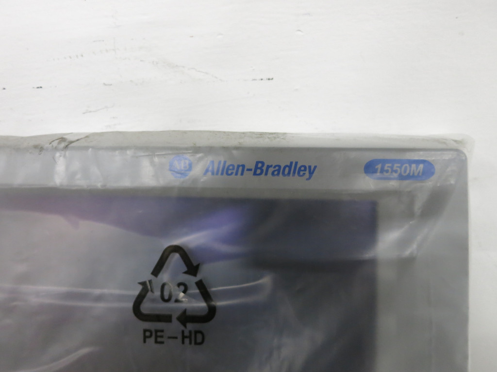 NEW Allen Bradley 6176M-15VN Ser B 15" Standard Screen Monitor 1550M 15 in Vesa (DW6097-1)