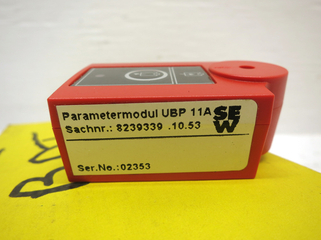 NEW SEW Eurodrive UBP-11A Parameter Module UBP11A Parametermodul MoviTrac (DW6139-1)