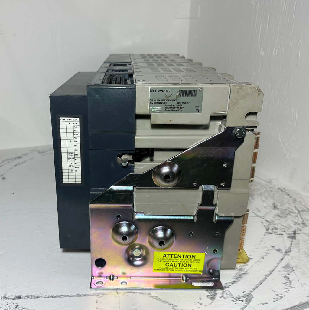 Square D NW40H2 4000A MasterPact EO Breaker 2x Shunt 5.0P Trip LSI 4000 Amp dmg (EM5112-3)