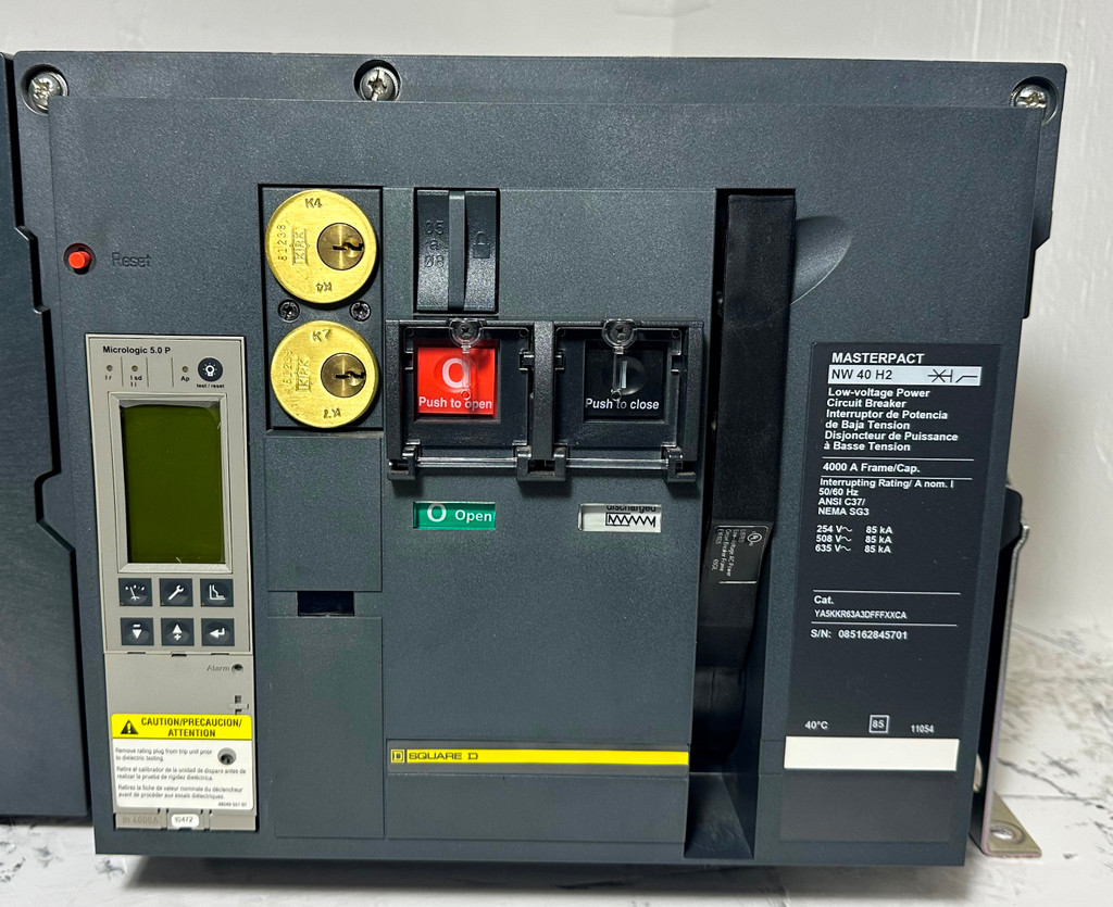 Square D NW40H2 4000A MasterPact EO Breaker 2x Shunt 5.0P Trip LSI 4000 Amp 3P (EM5113-2)