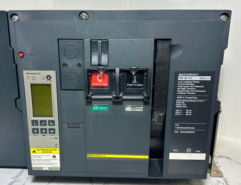 Square D NW40H2 4000A MasterPact EO Breaker LSI 2x Shunt 5.0P Trip 4000 Amp 3P (EM5115-1)