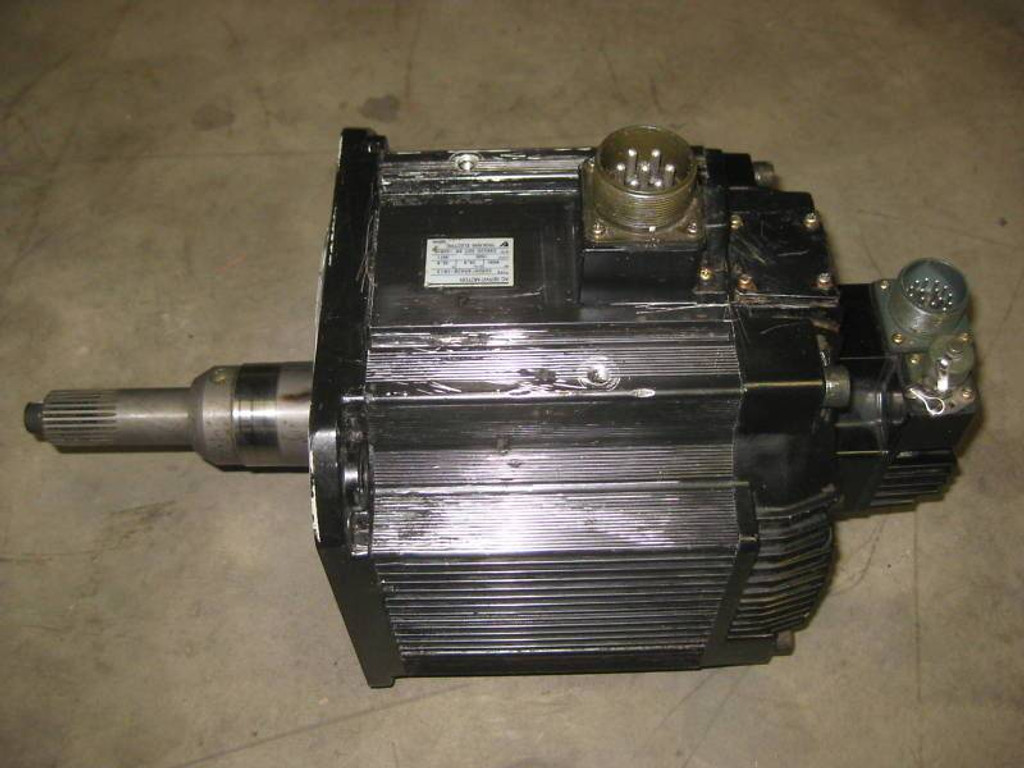 Yaskawa SGMDH-45A2B-YR13 32.4A AC Servo Motor 4.5 kW 3PH SGMDH45A2BYR (EBI5392-1)