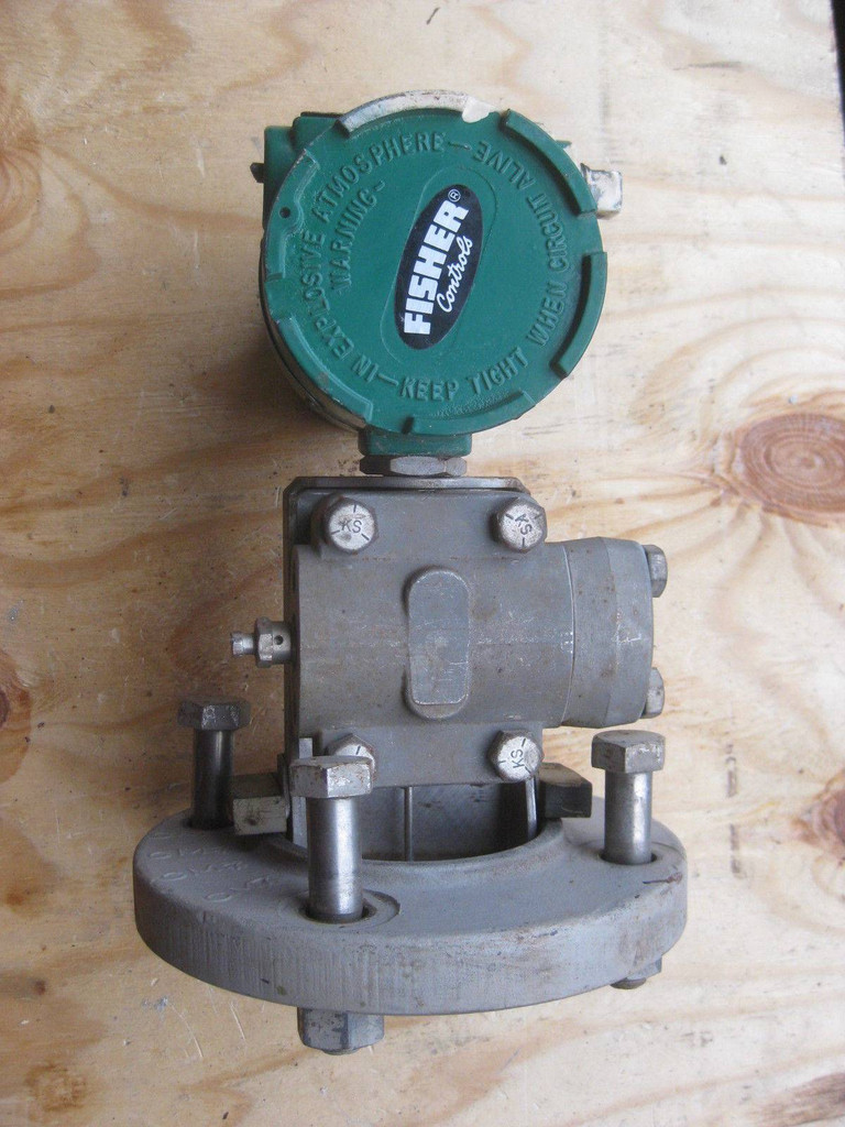 Fisher Controls 1151LLT4E22A0M1 Transmitter 275 PSI 45 VDC 1151-LLT4E22A0M1 (EBI1468-1)