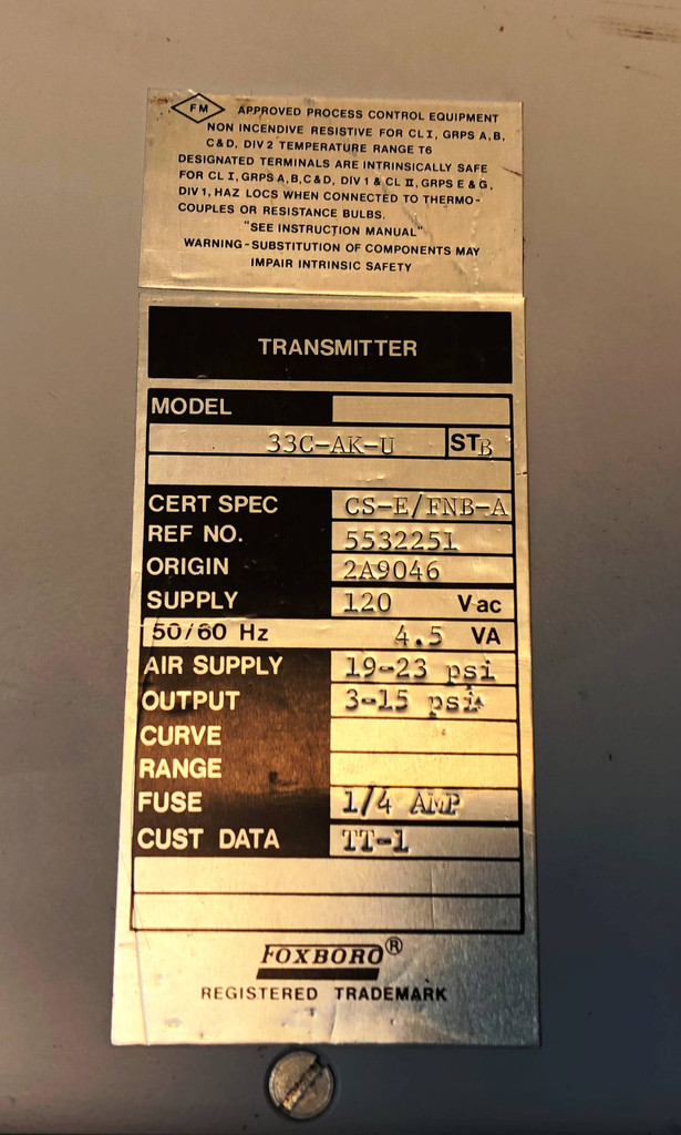 Foxboro Transmitter Model 33C-AK-U ST B Supply 120 VAC/19-23 psi Output 3-15 psi (PM0523-2)