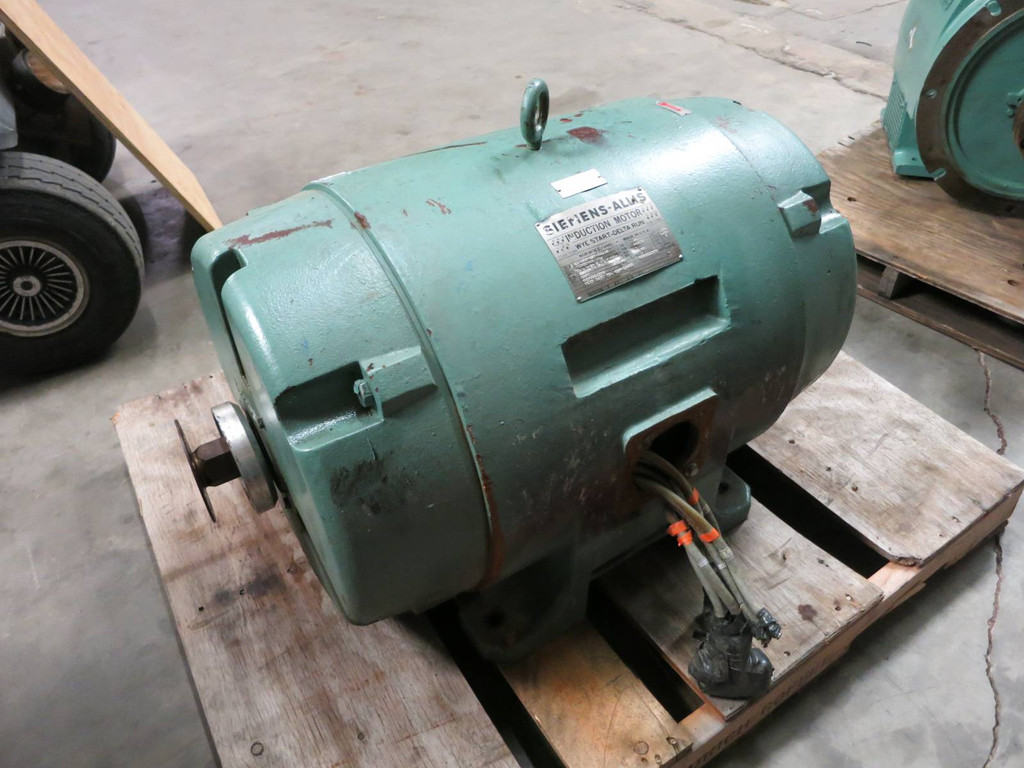 Siemens-Allis 236 HP RG 139 445TZ Turbopak Foot Mounted Chiller Induction Motor (PM1314-1)