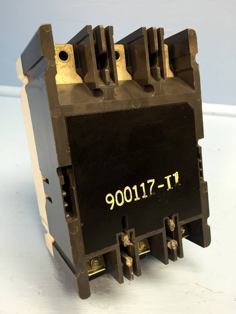 Challenger CE3015 15A Circuit Breaker CE3015L 3P Cutler-Hammer 15 Amp bad label (EM0897-1)