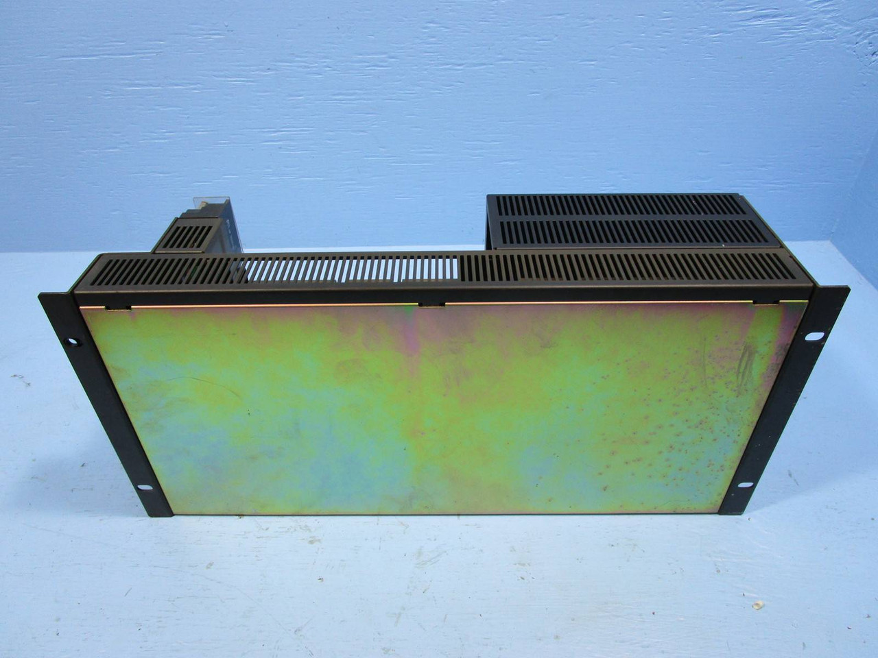 Yokogawa MHC-10*A Signal Conditioner Nest PLC Module Rack Chassis 120V 120 VA (NP0793-26)