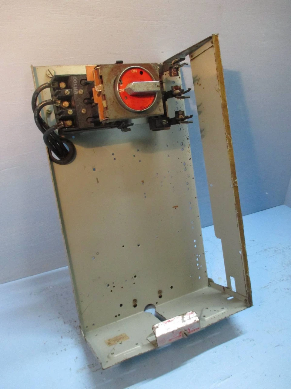 General Electric GE 7700 Series 100 Amp 24" Fused Feeder MCC MCCB Bucket 100A (TK0803-1)