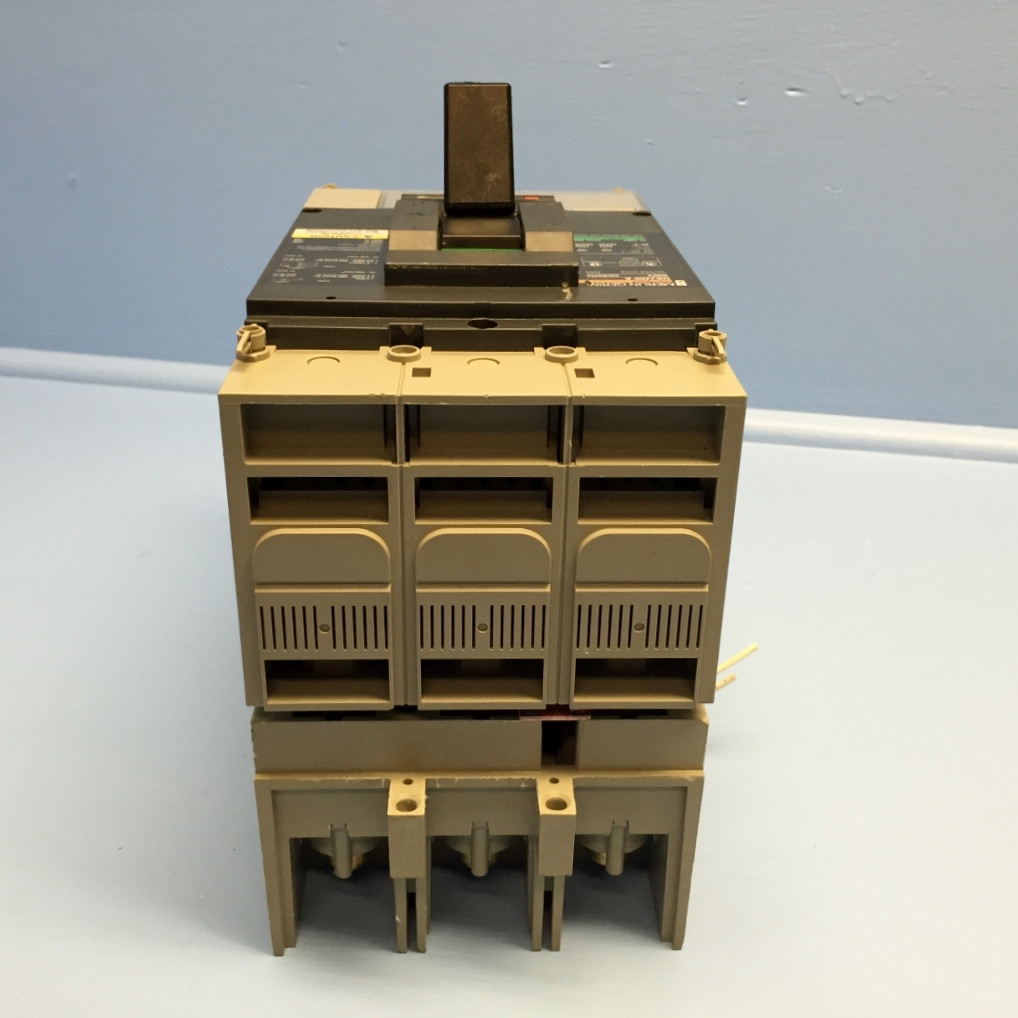 Merlin Gerin NSJ400A 400A Compact Molded Case Switch w/ Base Adapter 3P NSJ400 A (EM0933-79)