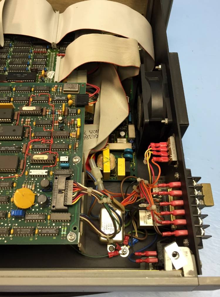 Allen Bradley 1770-M11 Mass Storage System Processor M11 Series B 966793-01 (EM0955-1)